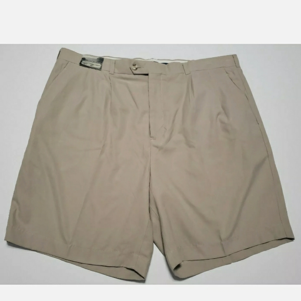 NWT Men's Monterey Club Khaki Golf Shorts 42×8 Tan